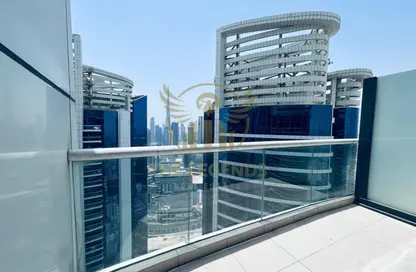 النزل و الشقق الفندقية - غرفة نوم - 2 حمامات للبيع في تاور D - داماك تاورز من باراماونت - الخليج التجاري - دبي