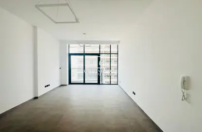 Apartment - Studio - 1 Bathroom for rent in V2 - Dubai Sports City - Dubai