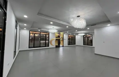 فيلا - 5 غرف نوم - 7 حمامات للايجار في غرب الفرجان - الفرجان - دبي