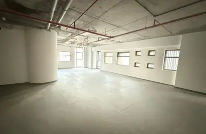 Office Space - Studio - 3 Bathrooms for rent in Al Mamzar - Al Mamzar - Sharjah - Sharjah