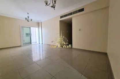 شقة - 2 غرف نوم - 2 حمامات للايجار في مجمع النهدة السكني - النهدة - الشارقة