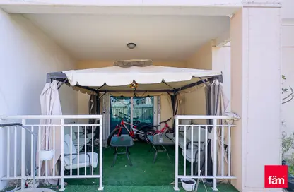 Apartment - 3 Bedrooms - 3 Bathrooms for sale in Mazaya 19 - Queue Point - Dubai Land - Dubai