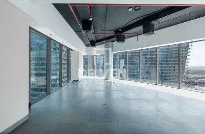 Office Space - Studio for rent in The Bay View - Business Bay - Dubai