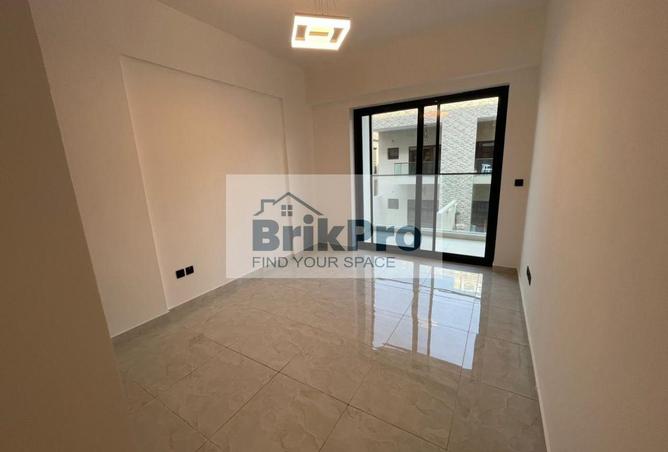 15192006 - Property Image 2