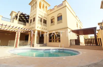 Villa - 5 Bedrooms - 6 Bathrooms for rent in Jumeirah 2 Villas - Jumeirah 2 - Jumeirah - Dubai