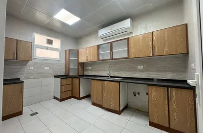 Apartment - 2 Bedrooms - 2 Bathrooms for rent in Madinat Al Riyad - Abu Dhabi