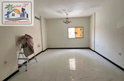Apartment - 3 Bedrooms - 3 Bathrooms for sale in Abu Shagara building - Abu shagara - Sharjah