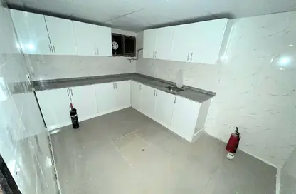 شقة - 2 غرف نوم - 2 حمامات للايجار في بناية التلال - المجاز 2 - المجاز - الشارقة