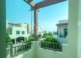 شقة - 2 غرف نوم - 3 حمامات للبيع في قرية الخليج - الغدير - أبوظبي