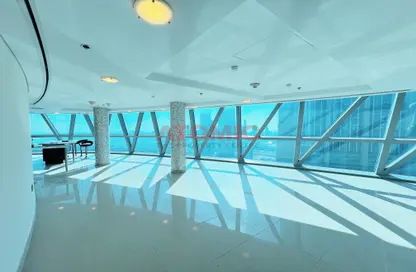 صورة لـ حوض سباحة شقة - 2 غرف نوم - 3 حمامات للبيع في B بارك  تاور - أبراج بارك تاورز - مركز دبي المالي العالمي - دبي ، صورة رقم 1