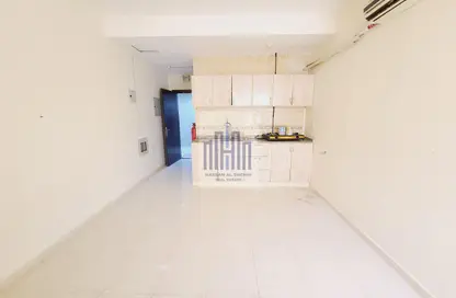 Apartment - Studio - 1 Bathroom for rent in Fire Station Road - Muwaileh - Sharjah