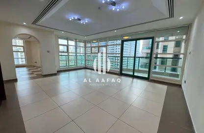 Apartment - 3 Bedrooms - 5 Bathrooms for rent in Al Majaz 3 - Al Majaz - Sharjah