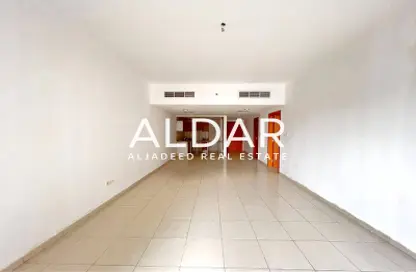 شقة - غرفة نوم - 2 حمامات للايجار في روز1 - حدائق الإمارات 1 - قرية الجميرا سركل - دبي