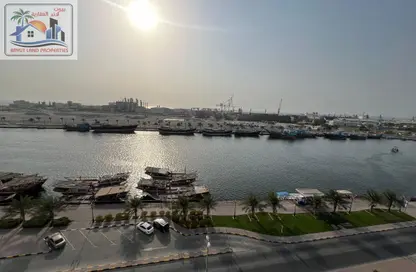 شقة - غرفة نوم - 2 حمامات للايجار في المجرة - الشرق - الشارقة