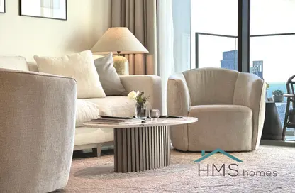 Living Room image for: Penthouse - 3 Bedrooms - 3 Bathrooms for rent in Burj Royale - Downtown Dubai - Dubai, Image 1