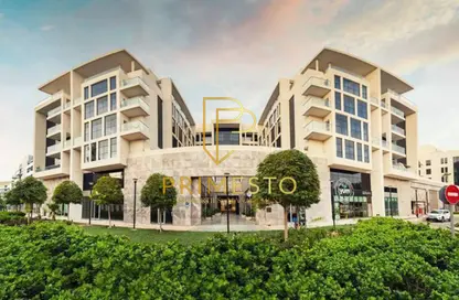 Apartment - 3 Bedrooms - 5 Bathrooms for rent in Bloom Marina - Al Bateen - Abu Dhabi