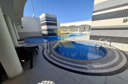 Apartment - 2 Bedrooms - 2 Bathrooms for rent in Habib Bank Tower - Muroor Area - Abu Dhabi