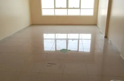 Apartment - 2 Bedrooms - 2 Bathrooms for rent in Al Mamzar - Al Mamzar - Sharjah - Sharjah