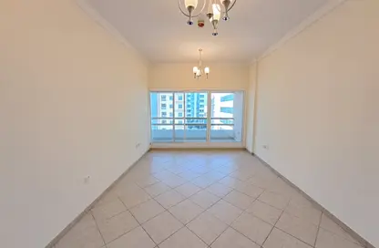 Apartment - 1 Bedroom - 1 Bathroom for rent in Metro Building - Al Barsha 1 - Al Barsha - Dubai