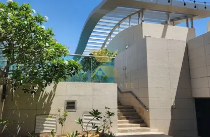 Apartment - 3 Bedrooms - 4 Bathrooms for rent in Khalidiya Tower - Khalidiya Street - Al Khalidiya - Abu Dhabi
