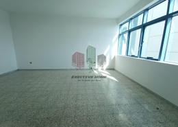 صورةغرفة فارغة لـ: شقة - 3 غرف نوم - 3 حمامات للكراء في الجنة بلايس أبوظبي - شارع المطار - أبوظبي, صورة 1