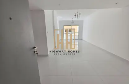 Apartment - 1 Bedroom - 2 Bathrooms for rent in UOS - Muwaileh Commercial - Sharjah Apartment - 1 Bedroom - 2 Bathrooms for rent in UOS - Muwaileh Commercial - Sharjah