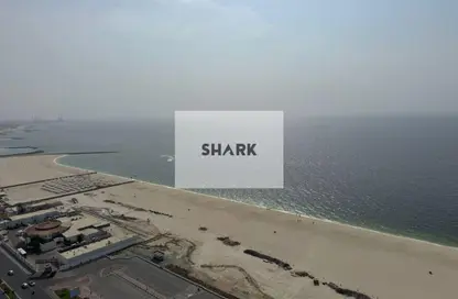 شقة - 2 غرف نوم - 3 حمامات للبيع في مساكن كورنيش عجمان - طريق كورنيش عجمان - عجمان