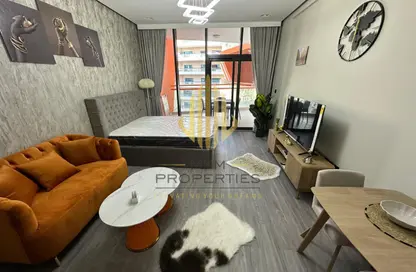 Apartment - Studio - 1 Bathroom for rent in Binghatti Crystals - Dubai Silicon Oasis - Dubai
