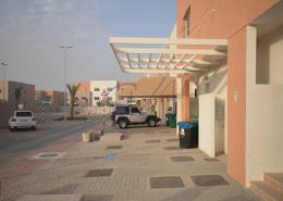 Villa - 2 bedrooms - 3 bathrooms for rent in Contemporary Style - Al Reef Villas - Al Reef - Abu Dhabi