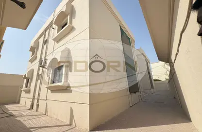 Villa - Studio - 7+ Bathrooms for rent in Al Satwa - Dubai
