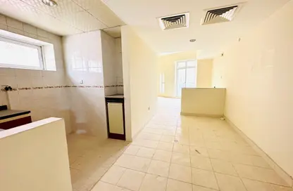 Office Space - Studio - 1 Bathroom for rent in Al Souk Al Kabeer - Bur Dubai - Dubai