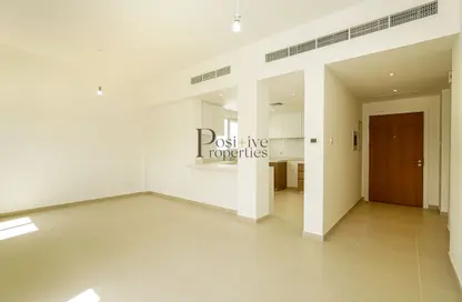 Apartment - 1 Bedroom - 1 Bathroom for rent in The Gardens Buildings - The Gardens - Dubai