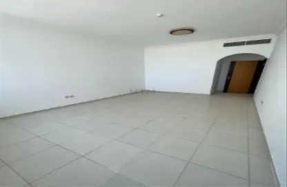 شقة - 2 غرف نوم - 2 حمامات للبيع في برج النخلة 2 - أبراج النخلة - المجاز - الشارقة