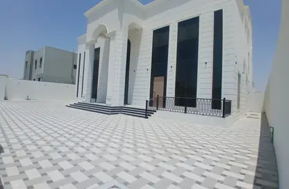 Villa - 6 Bedrooms - 7+ Bathrooms for rent in Baniyas - Abu Dhabi