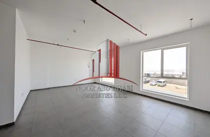 Office Space - Studio - 1 Bathroom for rent in Al Noud - Al Ain