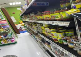 صورةمخزن لـ: متجر - 1 حمام للبيع في مصفح - أبوظبي, صورة 1