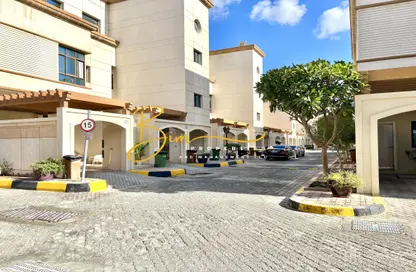 Outdoor Building image for: Apartment - 4 Bedrooms - 4 Bathrooms for rent in Al Maqtaa village - Al Maqtaa - Abu Dhabi, Image 1