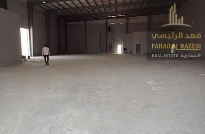 Warehouse - Studio - 4 Bathrooms for rent in Umm Al Thuoob - Umm Al Quwain