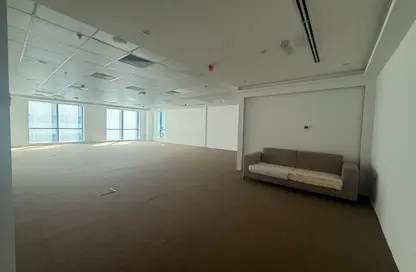Office Space - Studio for rent in The Regal Tower - Business Bay - Dubai