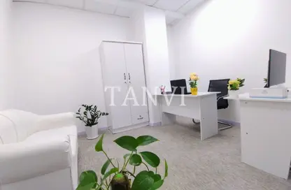 Office Space - Studio - 1 Bathroom for rent in Hor Al Anz East - Hor Al Anz - Deira - Dubai