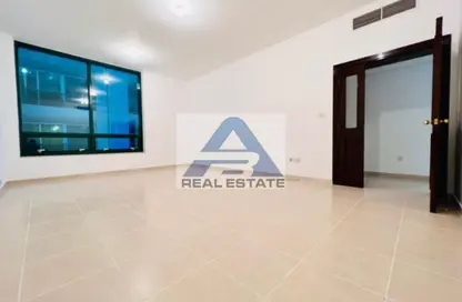 شقة - غرفة نوم - 2 حمامات للايجار في شارع حمدان - أبوظبي