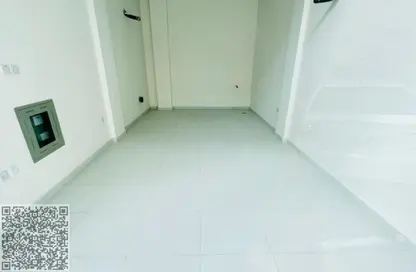 Shop - Studio for rent in Al Jurf 2 - Al Jurf - Ajman Downtown - Ajman