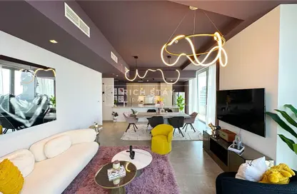 Living Room image for: Apartment - 3 Bedrooms - 3 Bathrooms for rent in Stella Maris - Dubai Marina - Dubai, Image 1