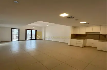 Apartment - 1 Bathroom for rent in Zahra Breeze Apartments - Town Square - Dubai