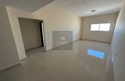 عمارة بالكامل - غرفة نوم - 1 حمام للبيع في ضواحي عجمان - عجمان
