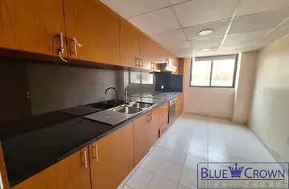 Apartment - 2 Bedrooms - 2 Bathrooms for rent in Golden Sands 1 - Mankhool - Bur Dubai - Dubai