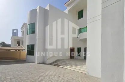Villa - 3 Bedrooms - 4 Bathrooms for sale in Al Bateen - Abu Dhabi