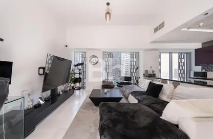 Apartment - 2 Bedrooms - 3 Bathrooms for rent in Cayan Tower - Dubai Marina - Dubai