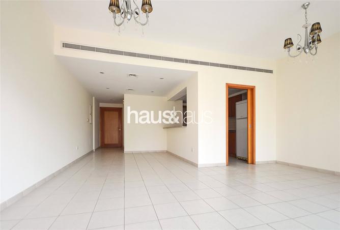 15596000 - Property Image 2