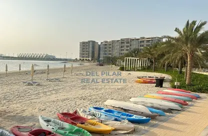 Apartment - 4 Bedrooms - 6 Bathrooms for rent in Building C - Al Zeina - Al Raha Beach - Abu Dhabi